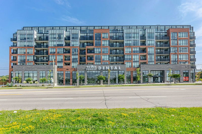 home for sale on 212-681 YONGE Street