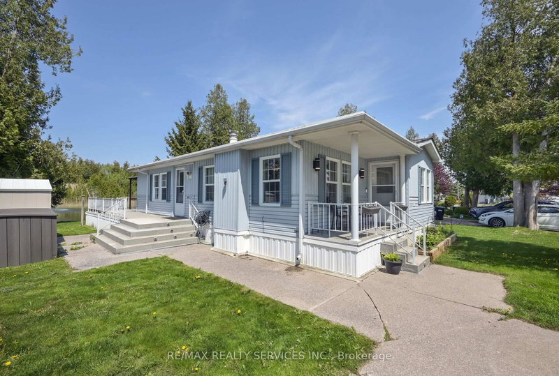 3 St James Pl, Wasaga Beach, L9Z 3A8 | Image 3