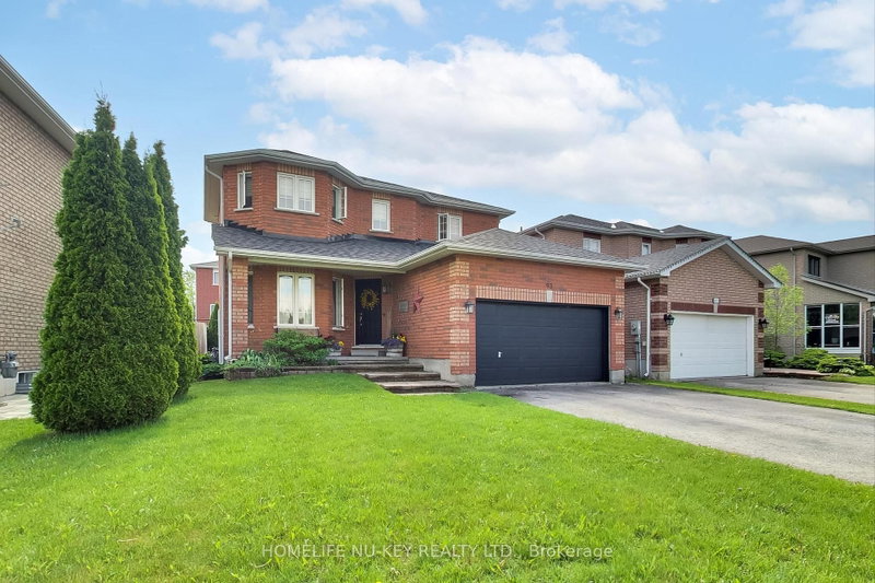 93 Holly Meadow Road, Barrie