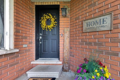 93 Holly Meadow Road — photo 4