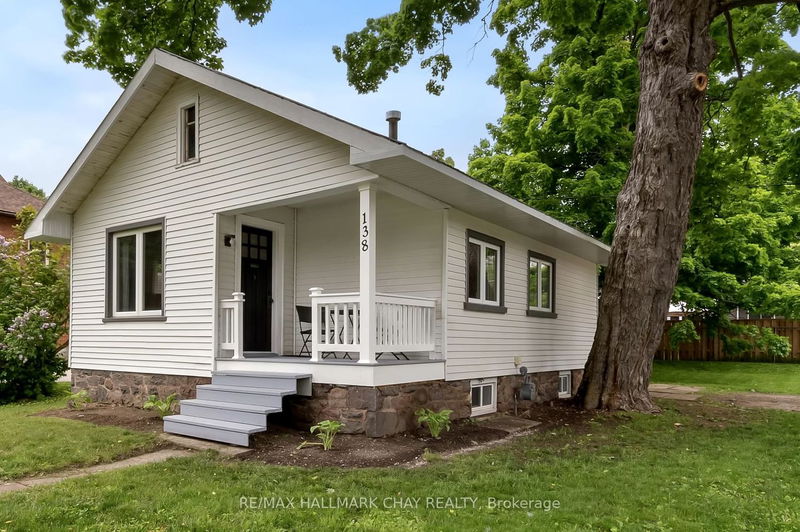 home for sale on 138 North Street E