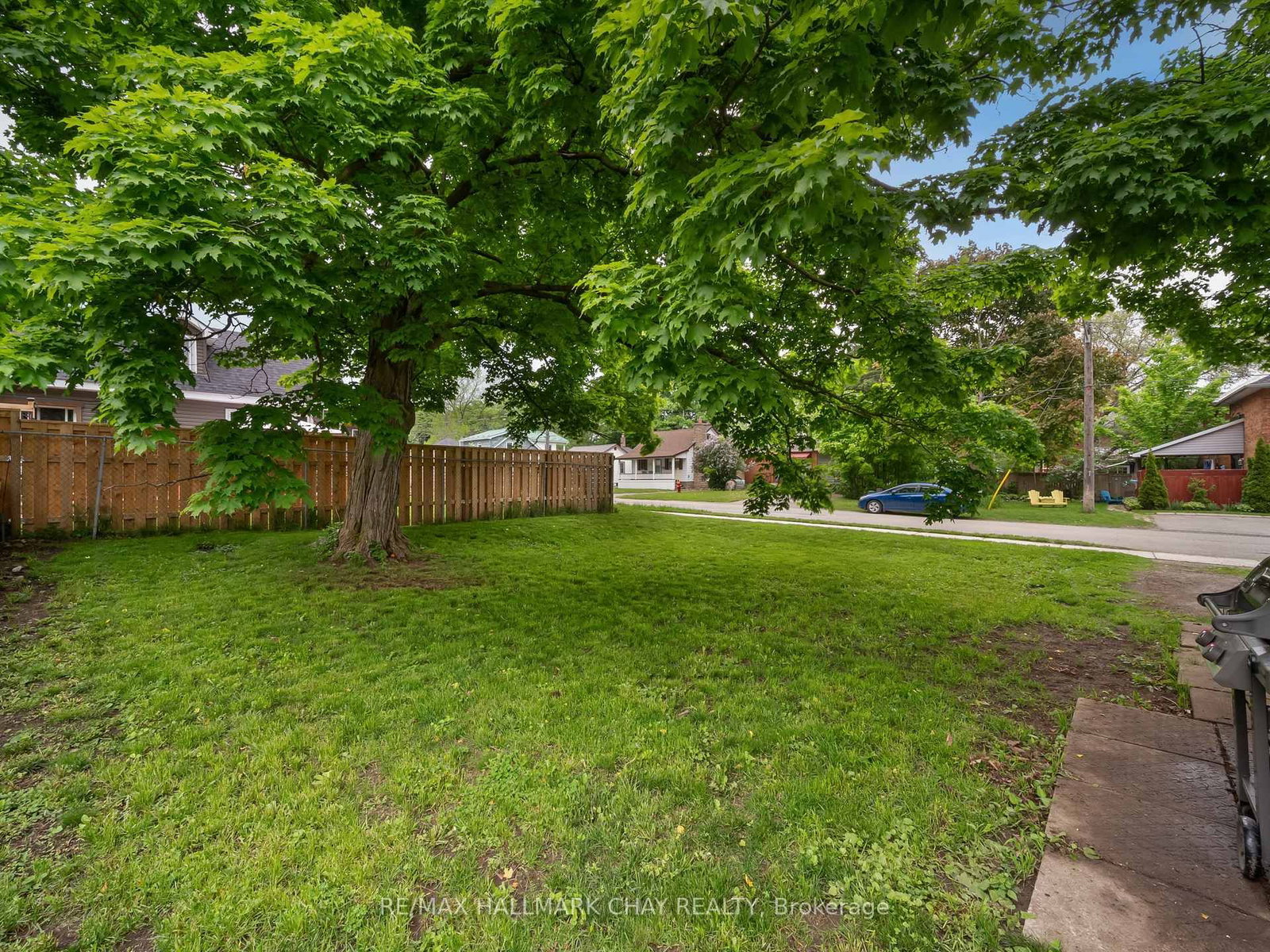 Listing Image 16