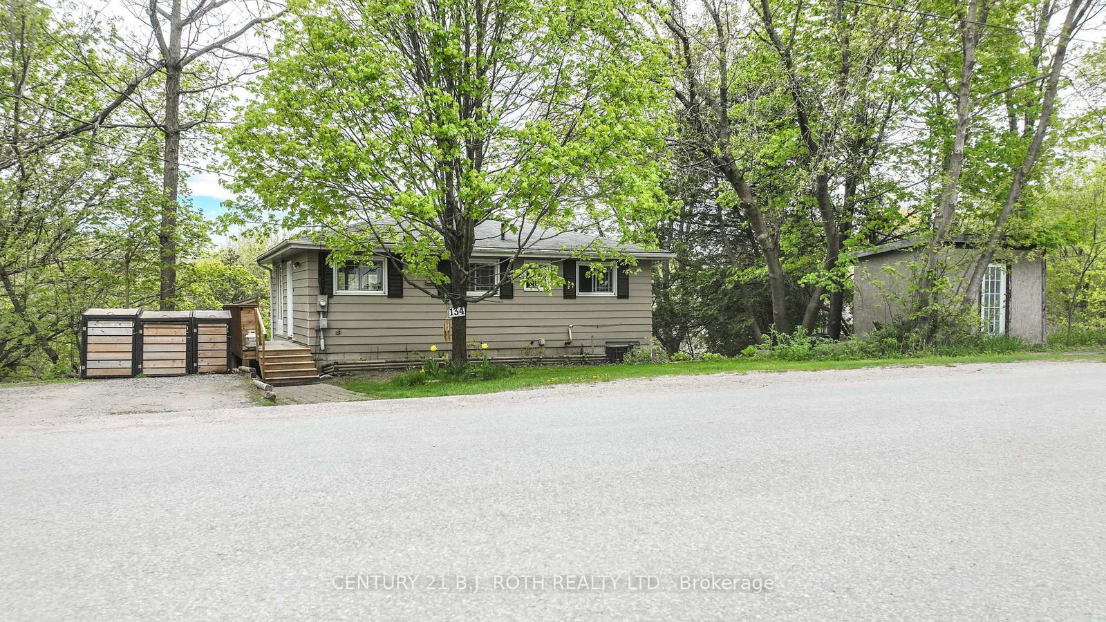 Listing Image 38