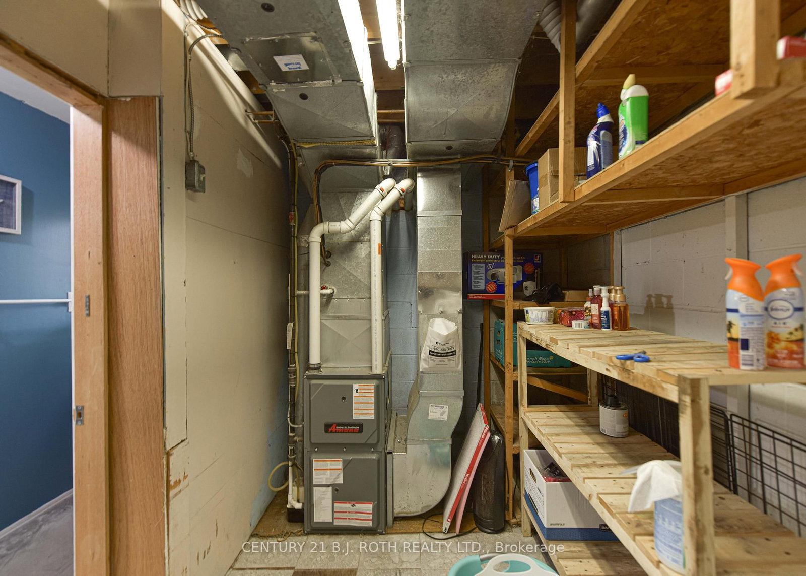 Listing Image 8