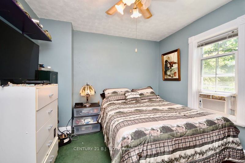 14 Mill St E Springwater, L0L 1V0 | Image 22