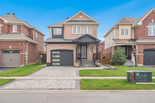 28 Versailles Crescent