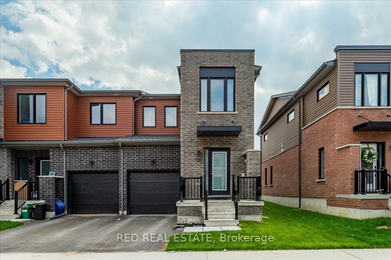 home for sale on 139 Turnberry Lane