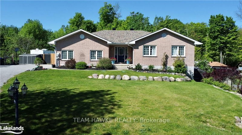 home for sale on 124 Arlynn Crescent