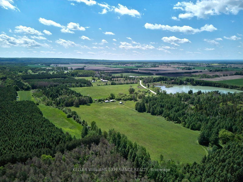 1217 Golf Course Rd  Springwater, L0L 1Y2 | Image 1