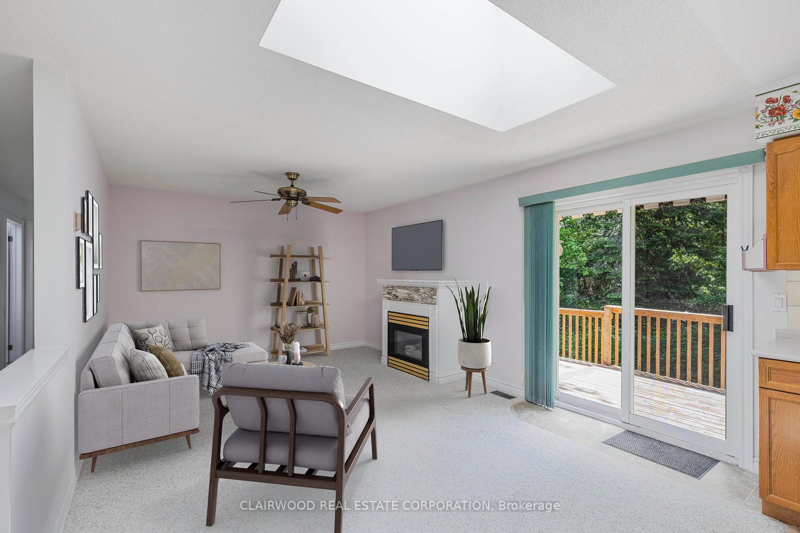Listing Image 7