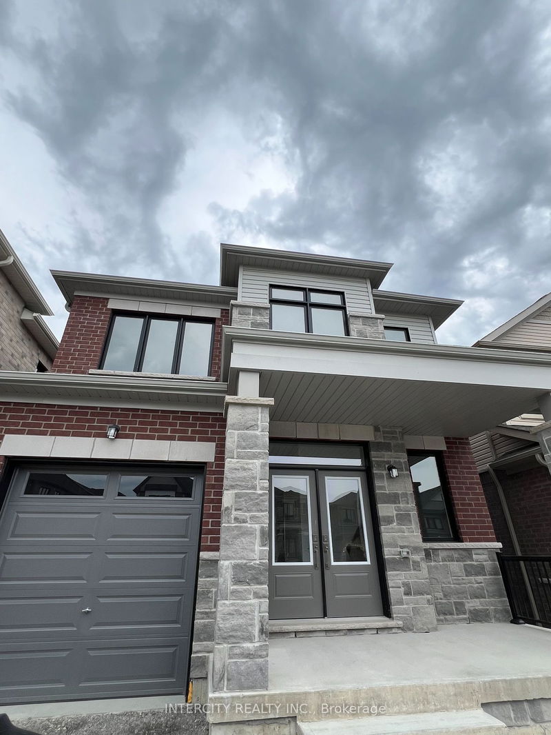 home for lease on 10 Kingsburry Trail