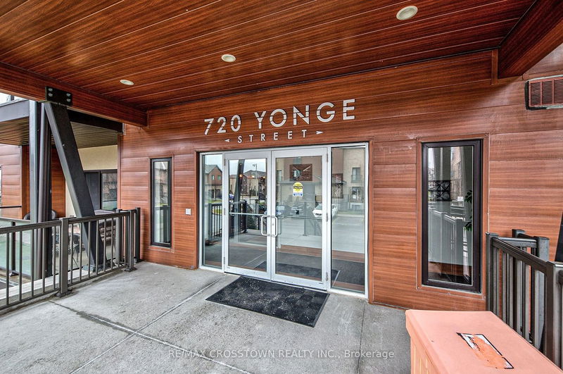 home for lease on 208-720 Yonge Street