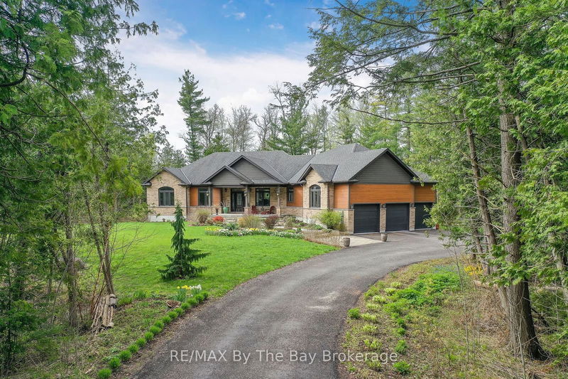 home for sale on 6169 27/28 Nottawasaga Sideroad