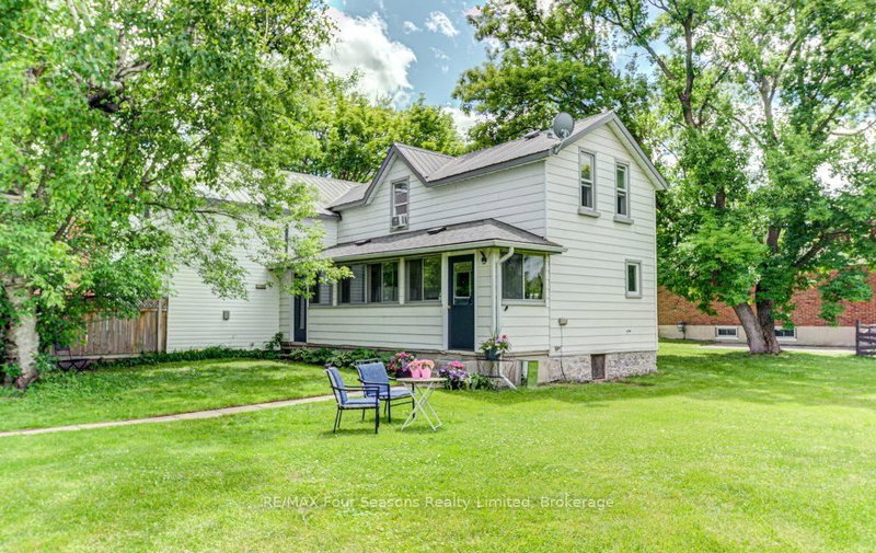 393 Second St, Collingwood, L9Y 1G9 | Image 3