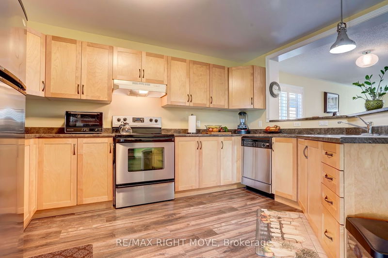 23 Sinclair Cres  Ramara, L3V 8K1 | Image 9