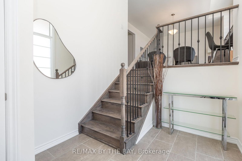 85 Sun Valley Ave, Wasaga Beach, L9Z 0N8 | Image 3
