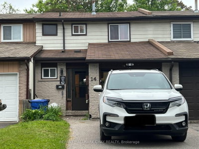 Townhouse sold at 14 Chaucer Crescent, Barrie, Ontario, L4N 4T7 - Letitia Heights - MLS: S8396692