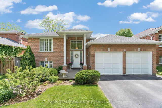 3 Glen Oak Court