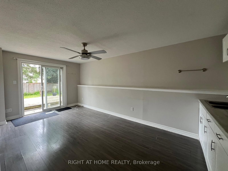 Walkout - 87 Barrett Cres, Barrie, L4N 5A4 | Image 2