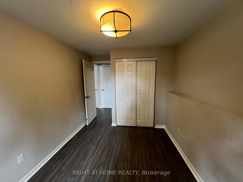 Walkout - 87 Barrett Cres, Barrie, L4N 5A4 | Image 3