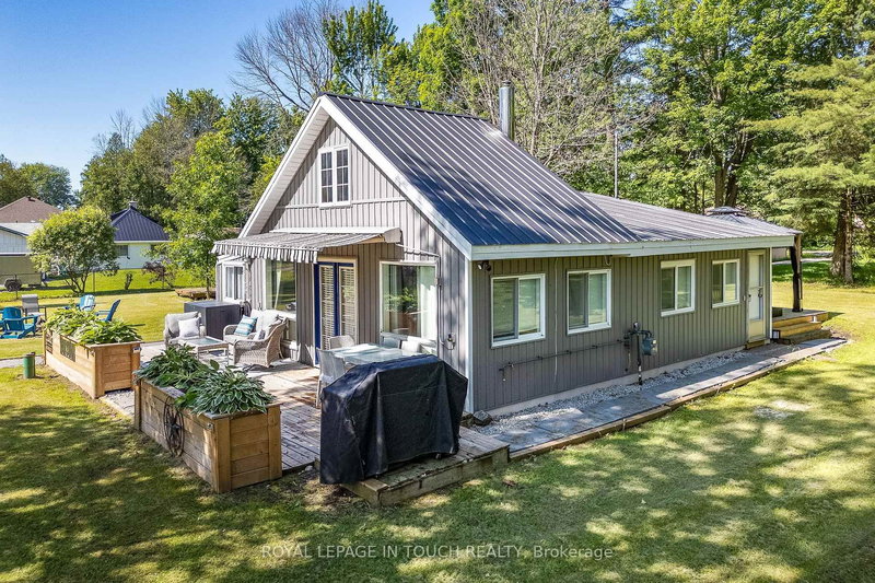 53 Playfair Dr, Tay, L0K 2C0 | Image 2