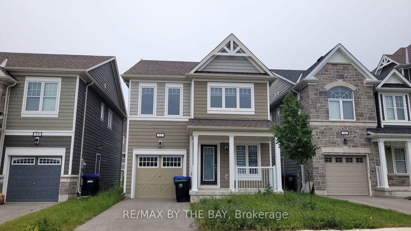 home for lease on 32 Hills Thistle Drive