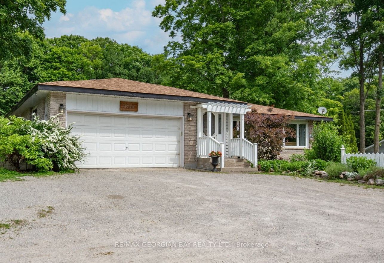 Listing Image 0