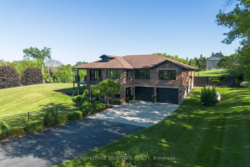 home for sale on 2842 Brown Boulevard S