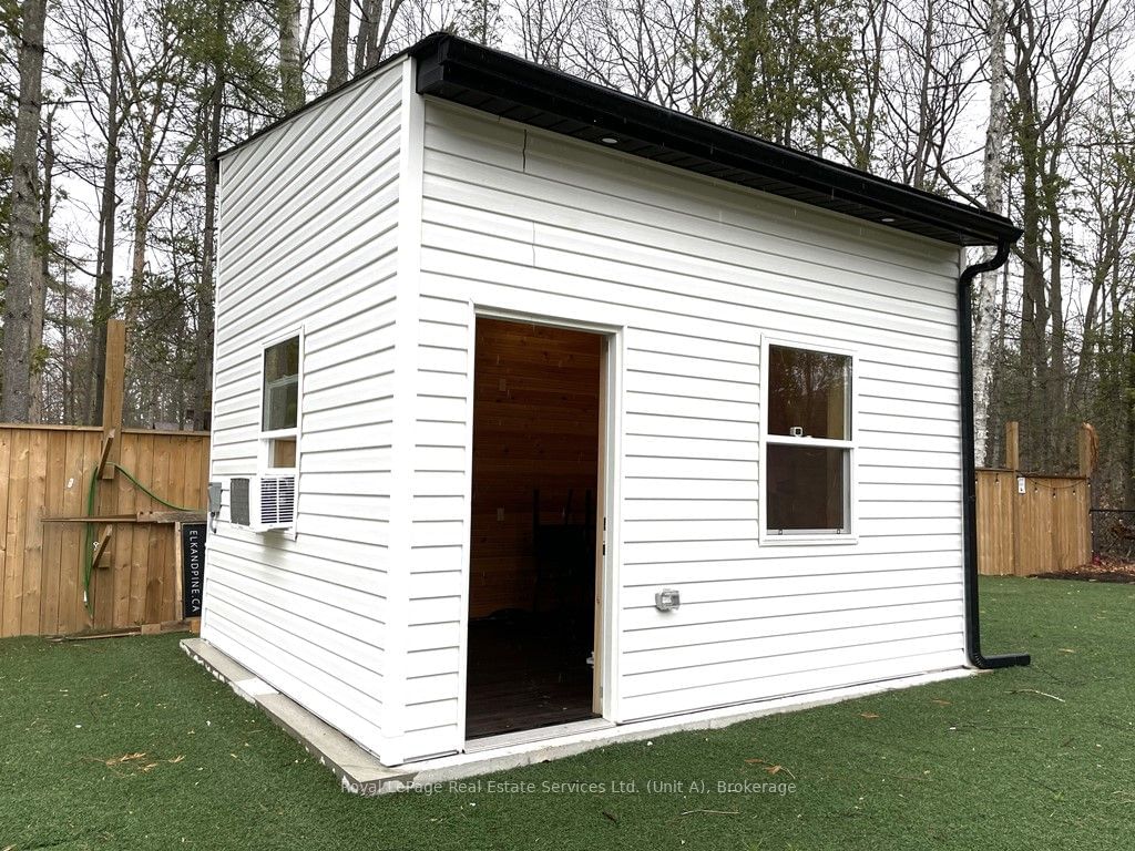 Detached House sold at 27 Tripp Lane, Tiny, Rural Tiny, L0L 1P0 - MLS: S8432388