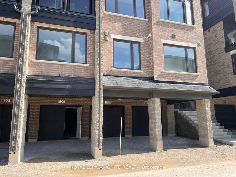 home for lease on 61-107 Appletree Lane