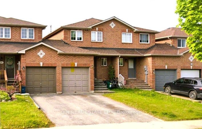 home for lease on 69 LEE Crescent