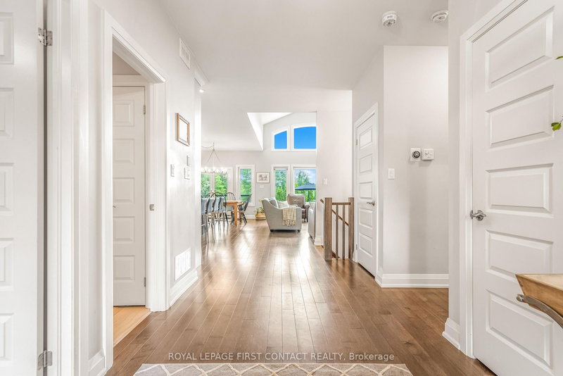 5 Boville Crt, Oro-Medonte, L0L 2L0 | Image 2