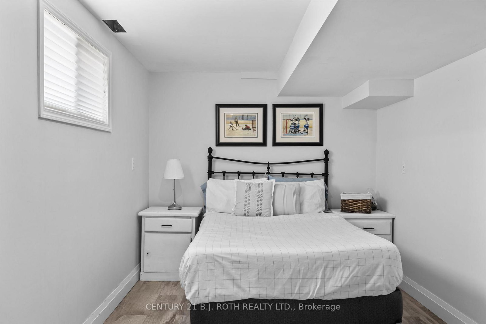Listing Image 22