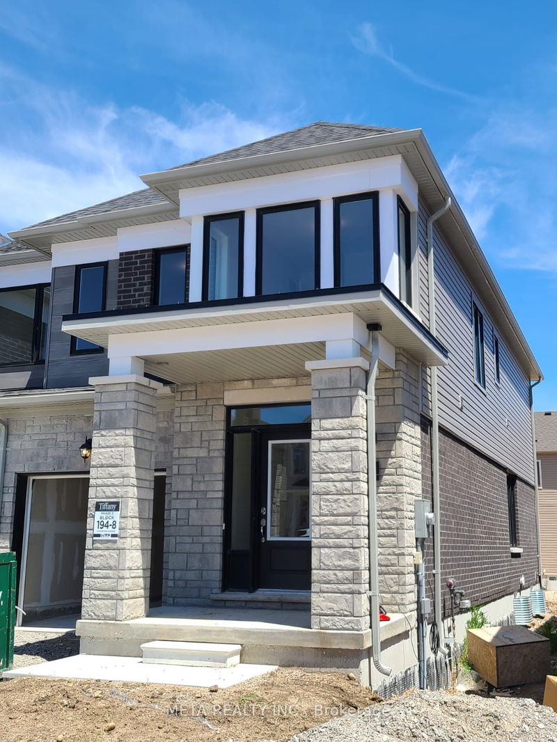 home for lease on 34 Durham Avenue