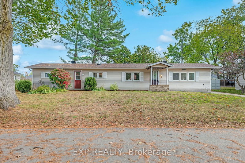 home for sale on 6 Carruthers Street S