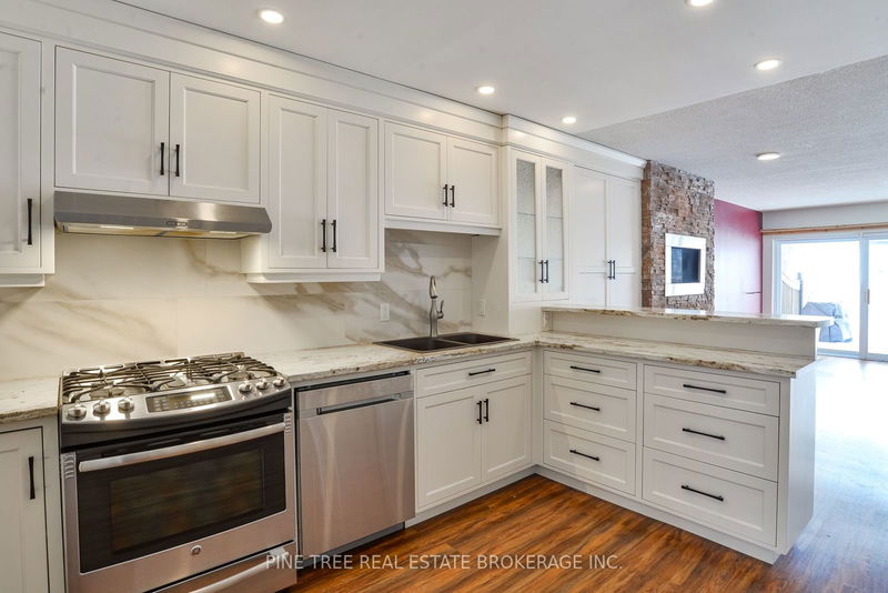 home for lease on 4-2 Paradise Boulevard