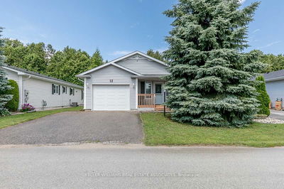 5 Pennsylvania Ave  Wasaga Beach, L9Z 3A8 | Image 1