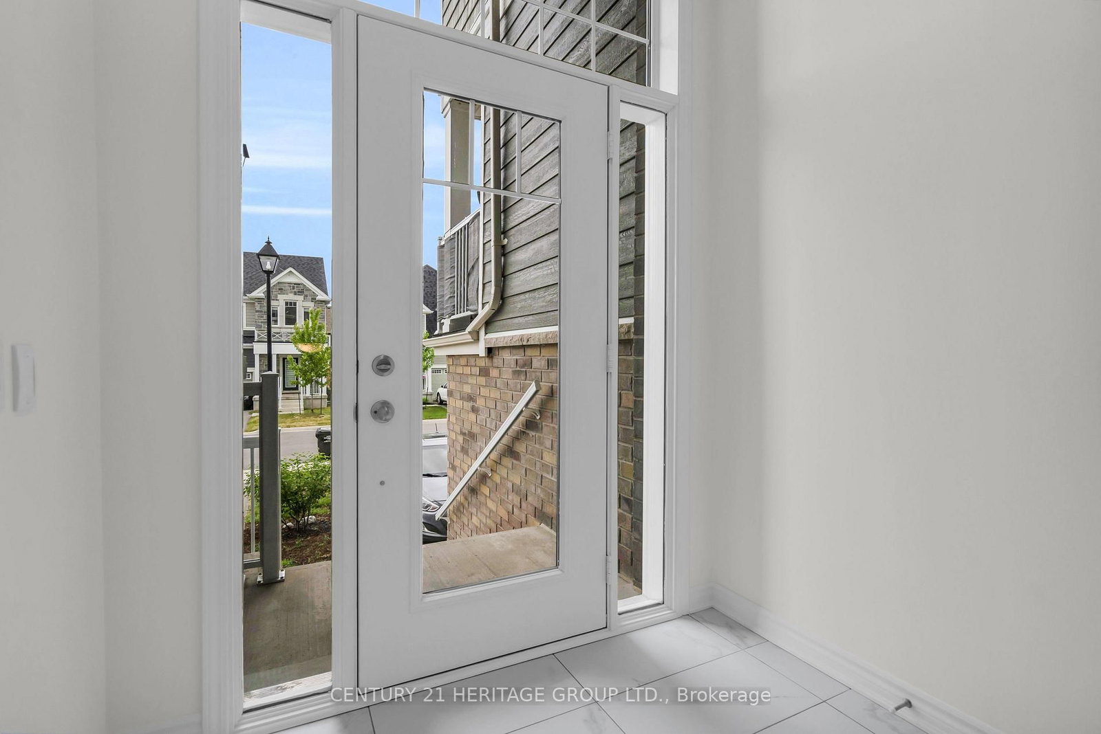Listing Image 7