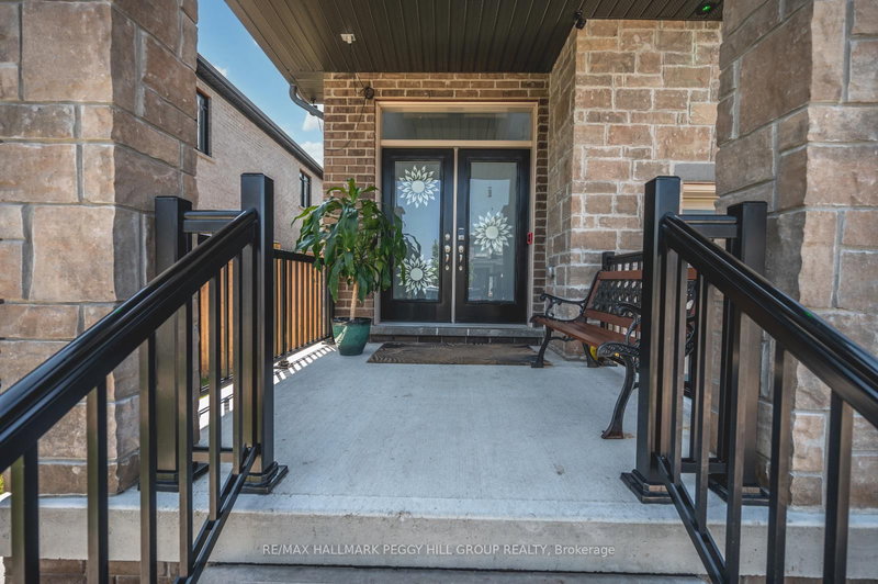 159 Franklin Tr, Barrie, L9J 0J1 | Image 2