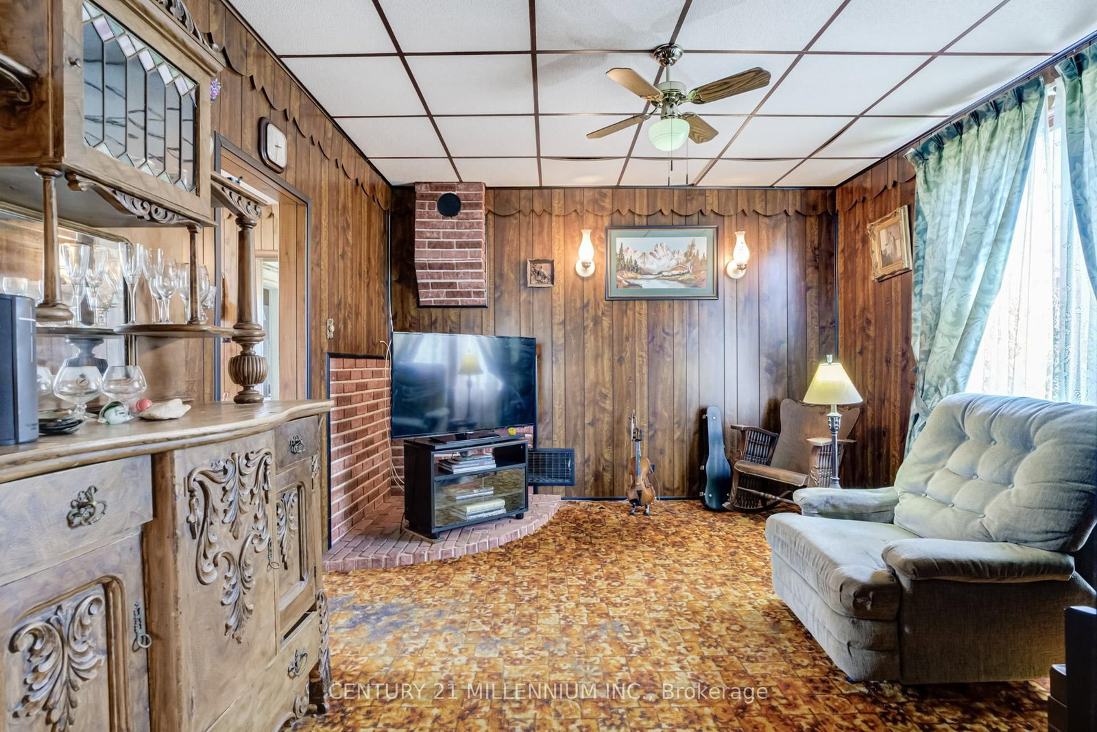 Listing Image 12
