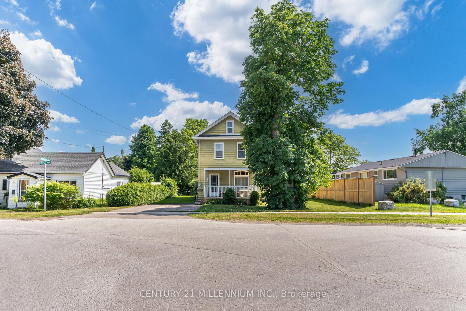 Listing Image 3