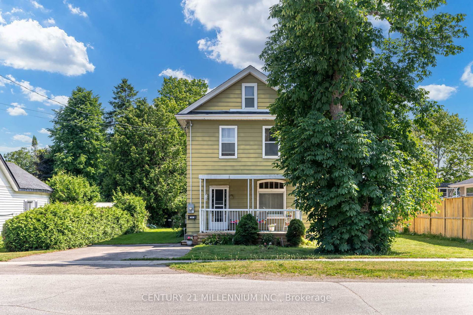 Listing Image 4