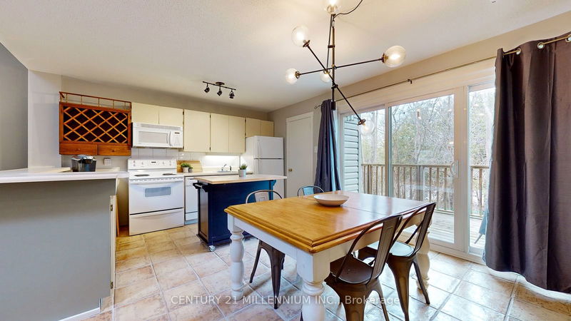 214 Escarpment Cres  Collingwood, L9Y 5B4 | Image 14