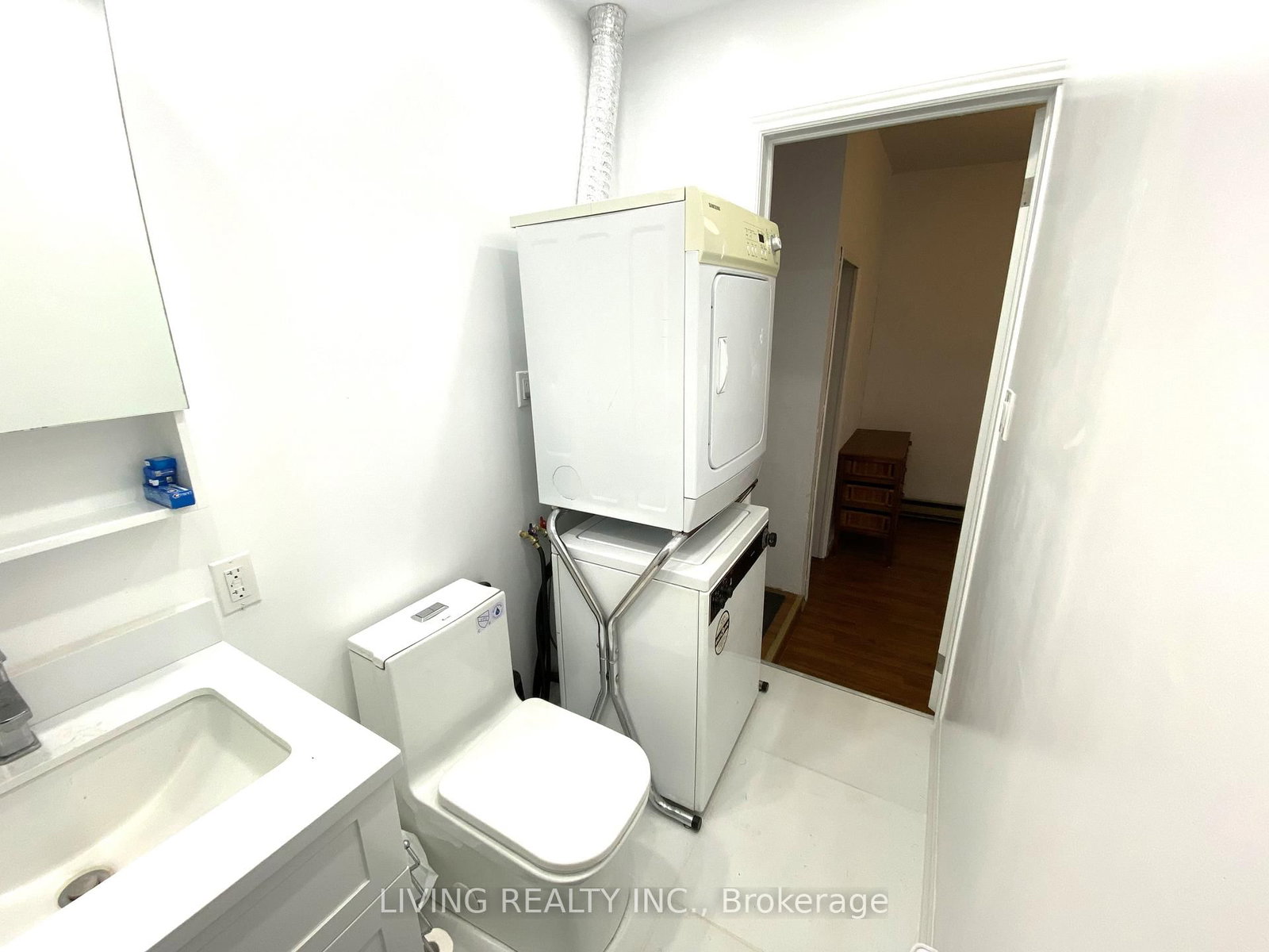 Listing Image 5