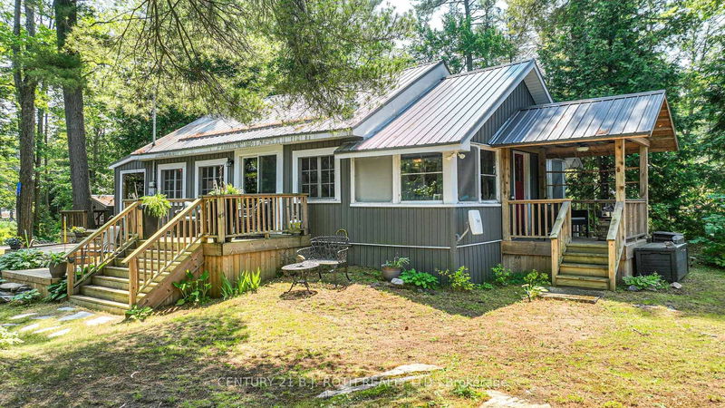 home for sale on 3294 Hendi Lane