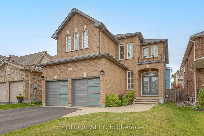 13 Auburn Crt  Barrie, L4N 6G9 | Image 2