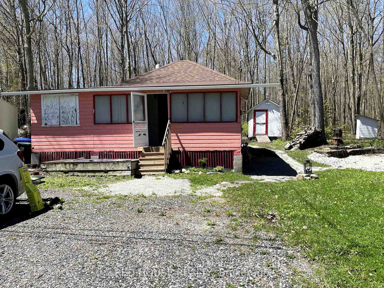 Listing Image 3