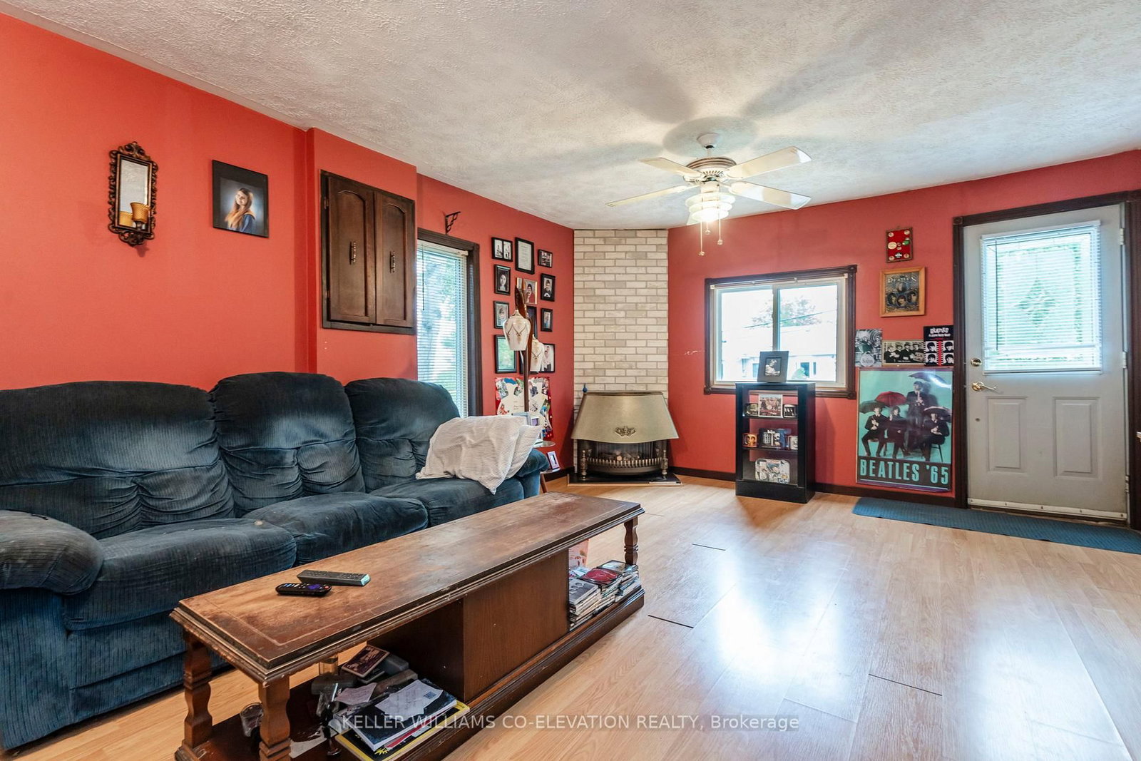 Listing Image 7