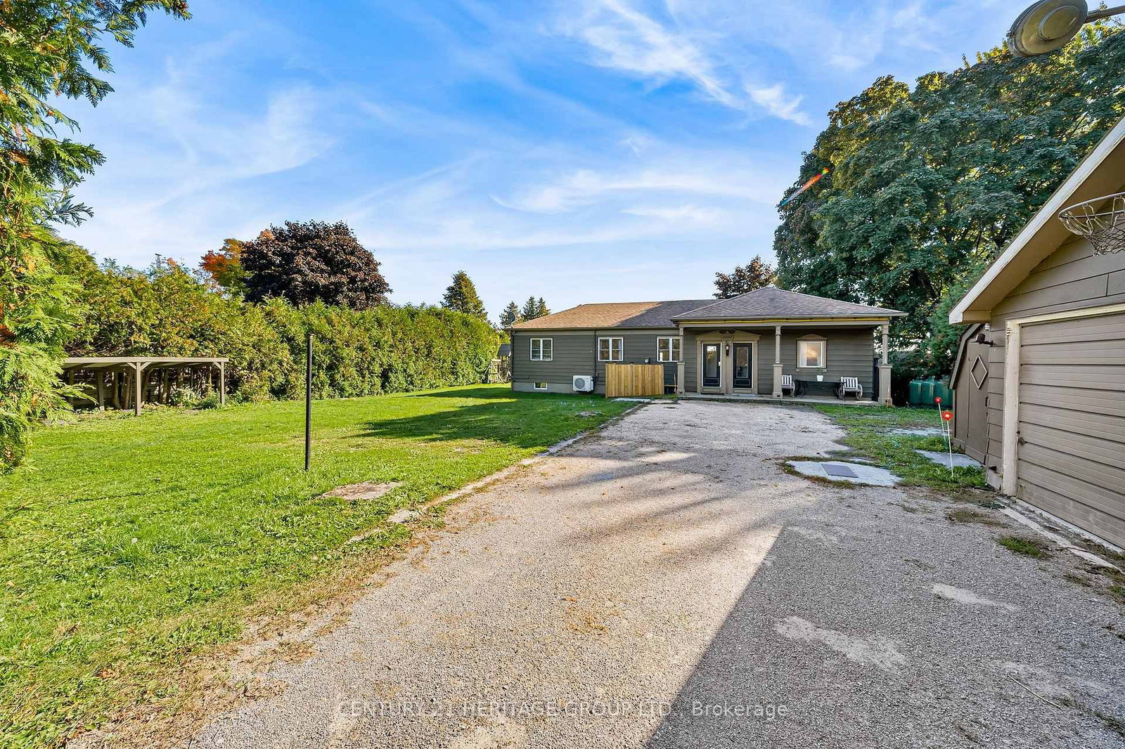 Listing Image 3