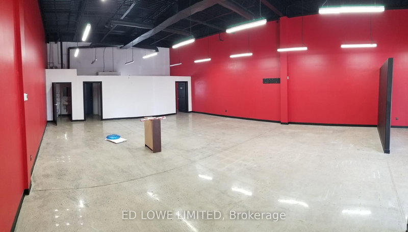 37 - 35 CEDAR POINTE Dr, Barrie, L4N 5R7 | Image 2